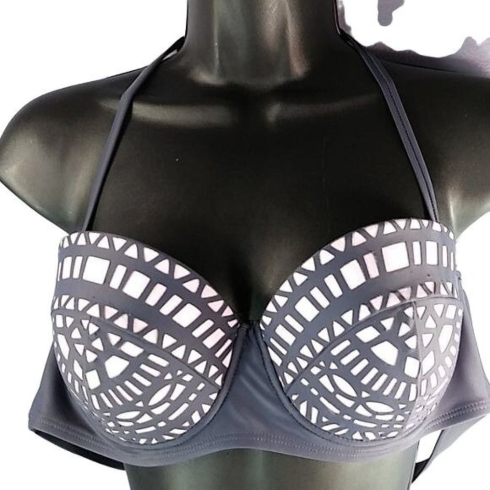XHILARATION BLUE/PURPLE LARGE BIKINI TOP